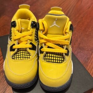 Brand New air Jordon 4 retro toddler size 8 unisex